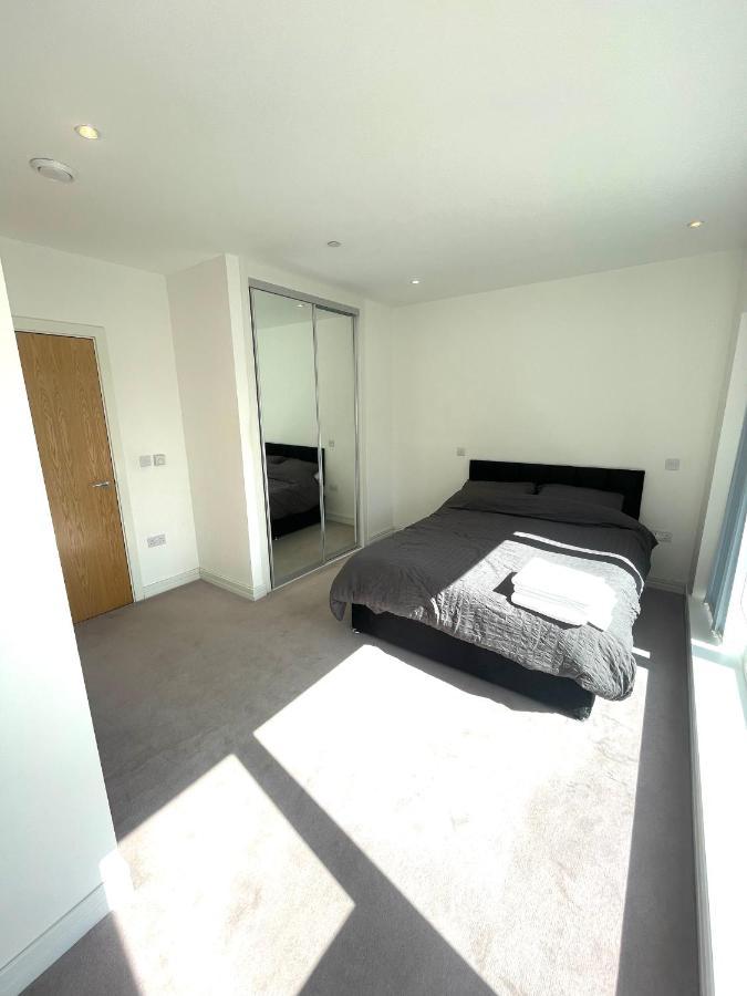 Luxury London Apartment - Steps To East Croydon Train Station Εξωτερικό φωτογραφία